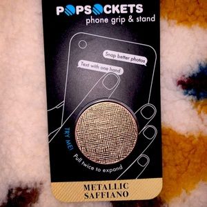 Gold metallic pop socket